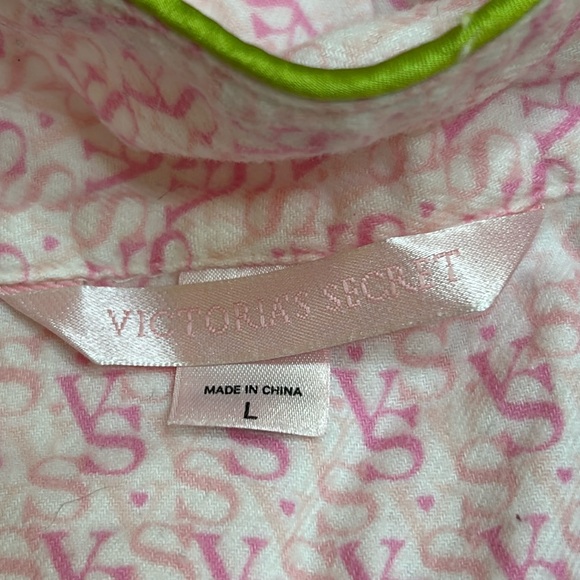 Medium Victoria’s Secret 100% cotton pajama top button down flannel - Picture 3 of 5